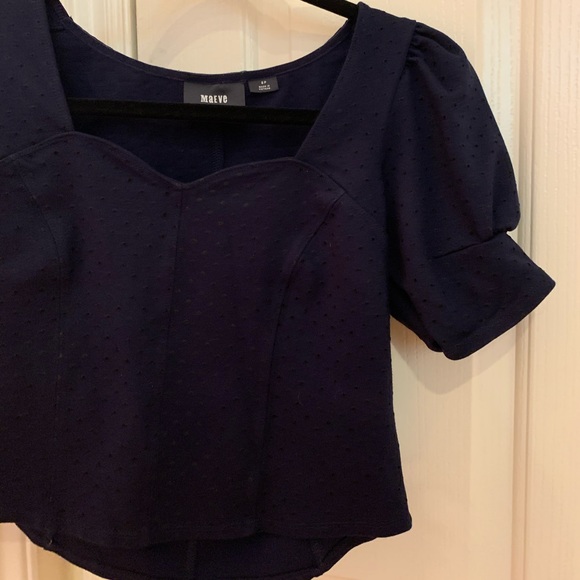 Puffy sleeve trendy top - Picture 2 of 3